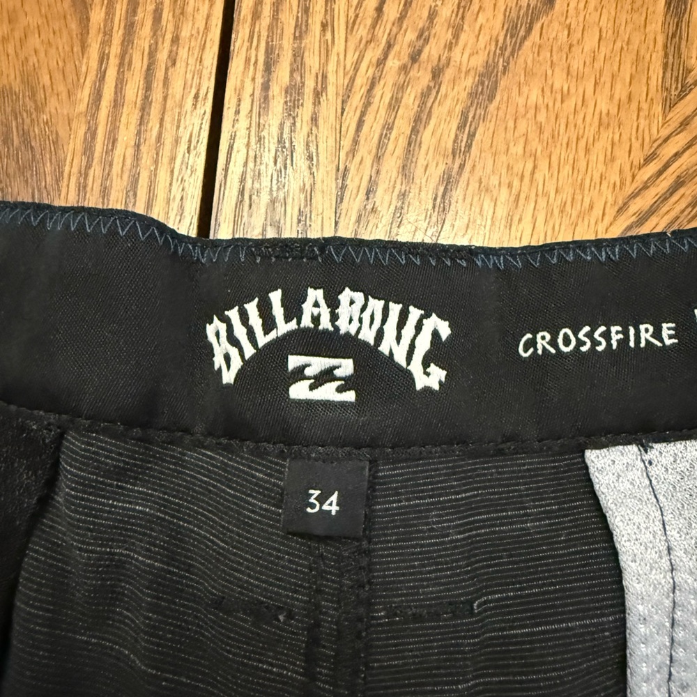 Billabong Men's Dark Gray Flat Front Shorts - Picture 2 of 8